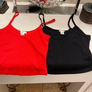 tank top 
Two Tank top shirts size large true to size